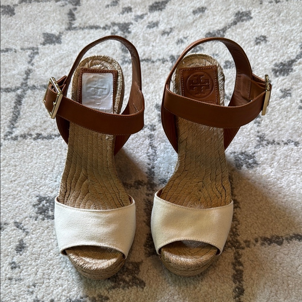NWT Tory Burch White and Brown Espadrille Wedges (size 6)